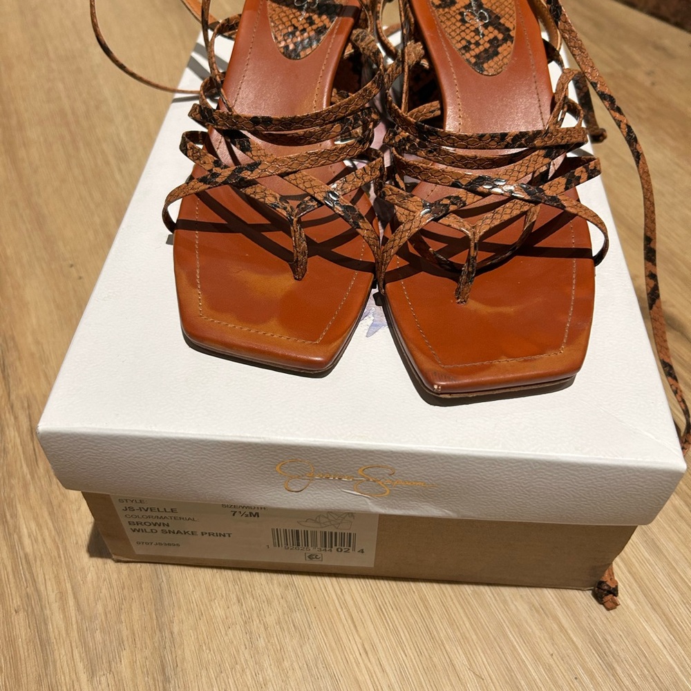 Jessica Simpson Brown Heels Classic Design